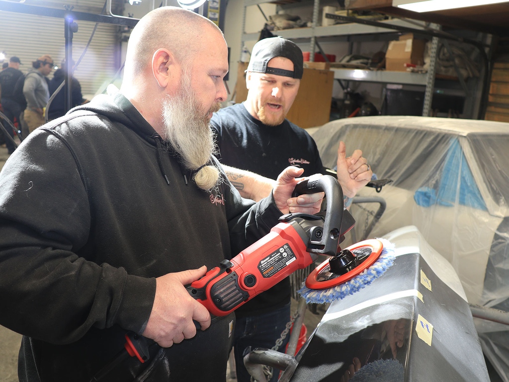 modernrodding's tweet image. It doesn't have to be scary... learn how to cut and buff like a pro. Link in bio. #ModernRodding #Buffing #AutoDetailing #AutoBody inthegaragemedia.com/how-to-cut-and…