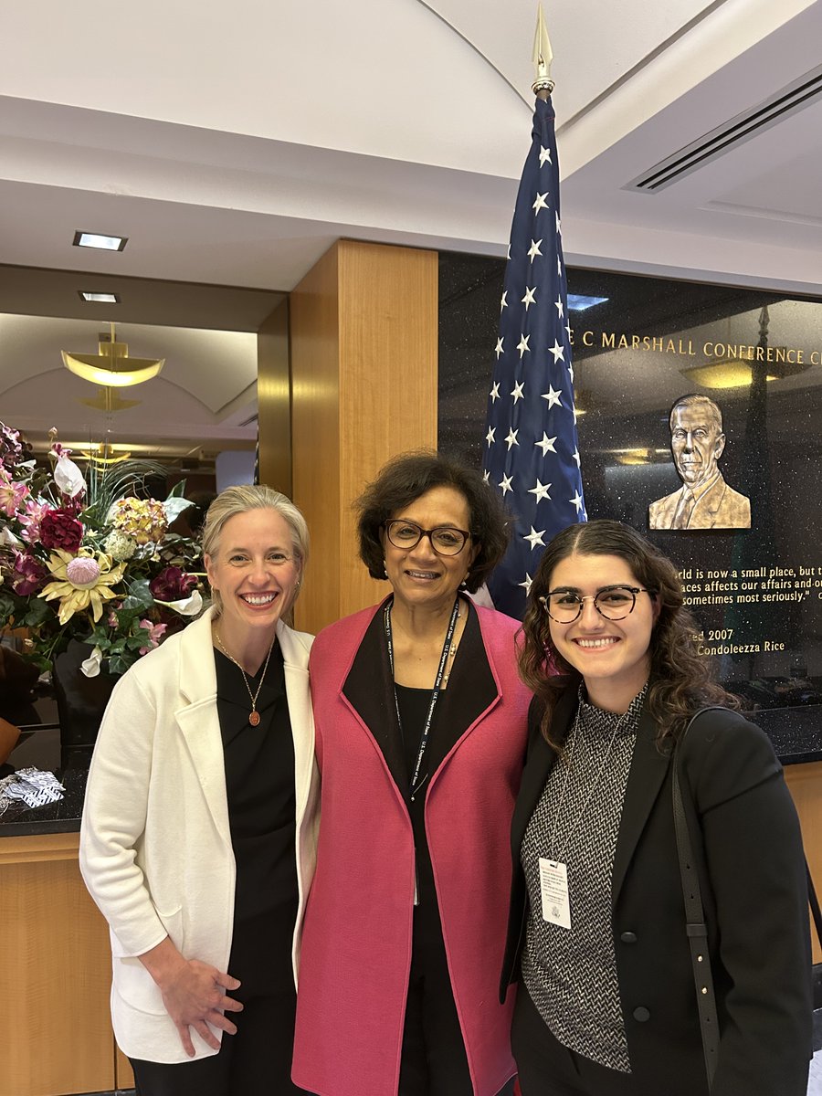 We joined <a href="/StateGWI/">The Secretary's Office of Global Women's Issues</a> #IDG2023 event celebrating girls' leadership + <a href="/StateDept/">Department of State</a> new strategy centering girls' civic + political leadership as a core part of U.S. diplomacy + #foreignpolicy efforts. 

The strategy➡️ state.gov/reports/u-s-st…

Our advocacy ➡️icrw.org/advocacy-polic…