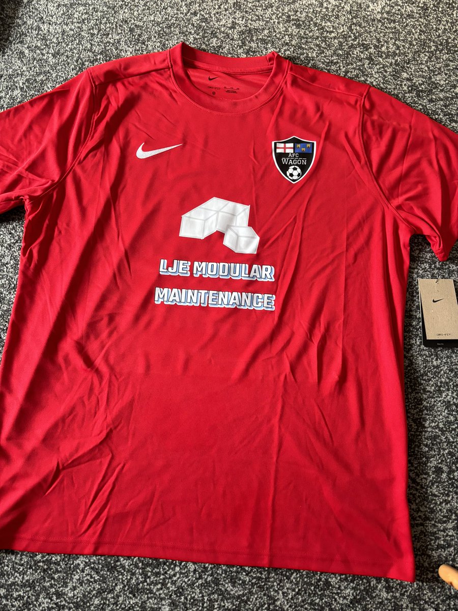 AFC_Wagon's tweet photo. New kits have finally arrived ready for this long season ahead, Massive thanks to LJE modular Maintenance for sponsoring us and making it all happen. ⚽️🍻🙌 https://t.co/hj6YMKyku9