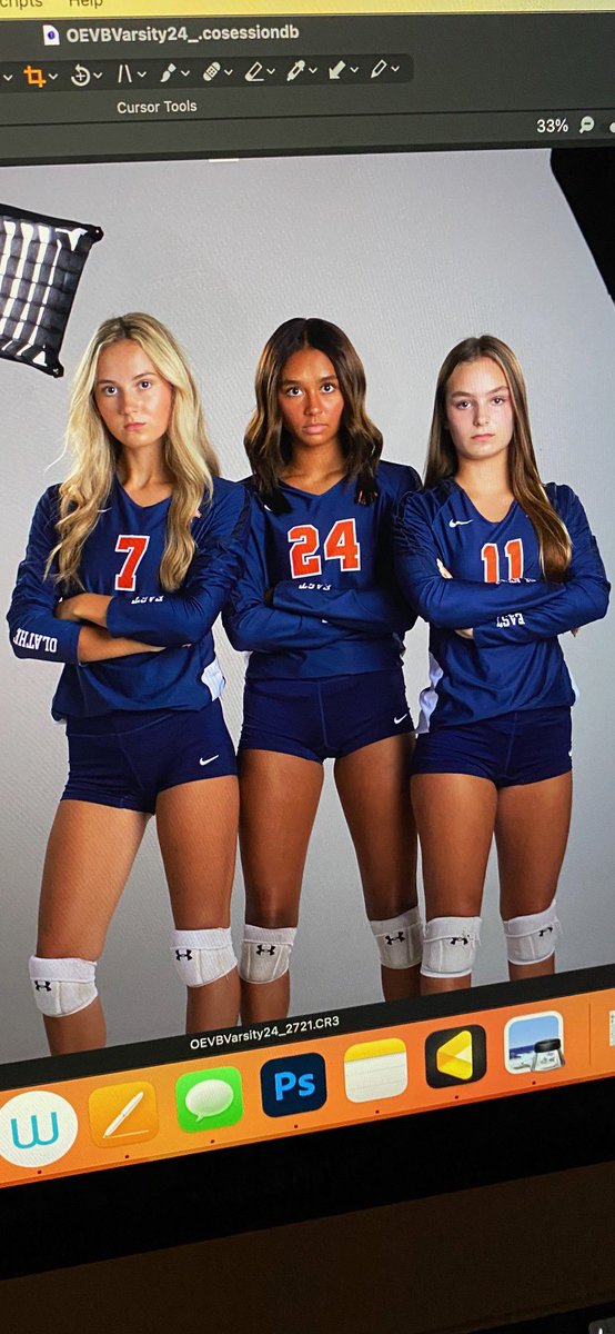Last regular season away matches tonight at SMS!!
5:00 / 6:00
DO NOT MISS IT!! 🧡🏐💙
Go cheer on your Hawks!!