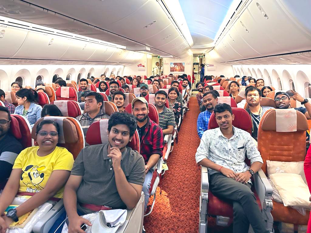#OperationAjay gets underway. 

212 citizens onboard the flight are enroute New Delhi.