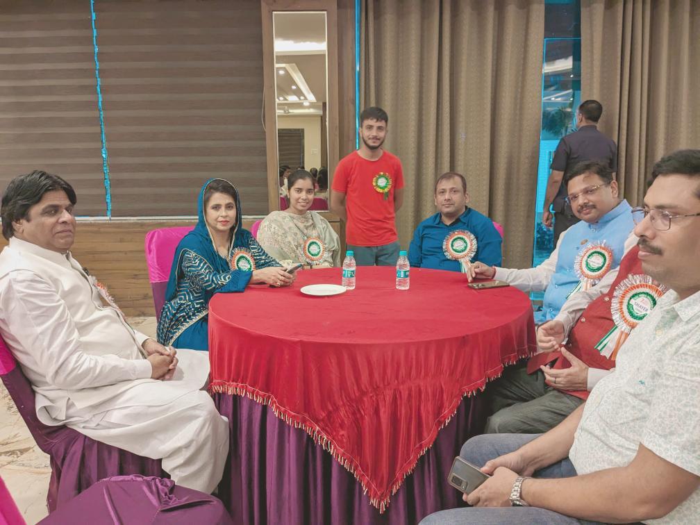 BabraKatib's tweet photo. Bahut kamyaabi musaira raha aur  sabhi bdo ka asirvad aur sath raha🤍 https://t.co/0iWgI37khI