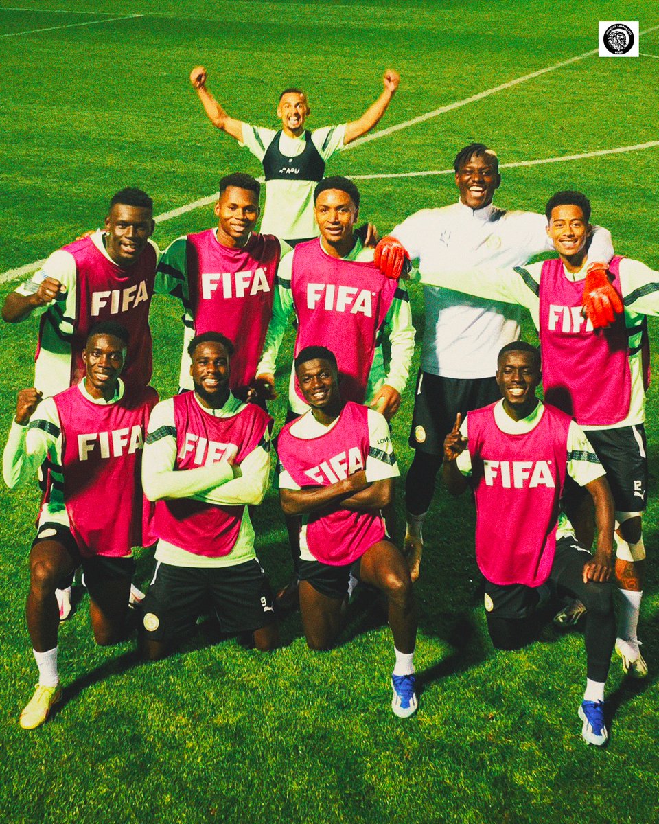 JoueursSN's tweet image. L'équipe vainqueur du jour à l'entraînement 🇸🇳🥇