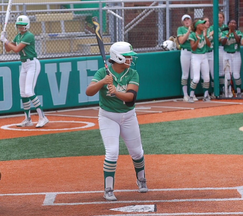 BWolvesSoftball's tweet photo. The 🐺's are undefeated Region 8-7A champions for the 2nd year in a row! Sr @admartinez23_ drives in our 1st and last run of the game, solo HR in the 1st inning, and walkoff single in the 6th. Sr @pickens_madison w/3-run 💣in the 4th. So @CarolineS_2026 throws a no-hitter, 16 K's https://t.co/IComDQf2Gx