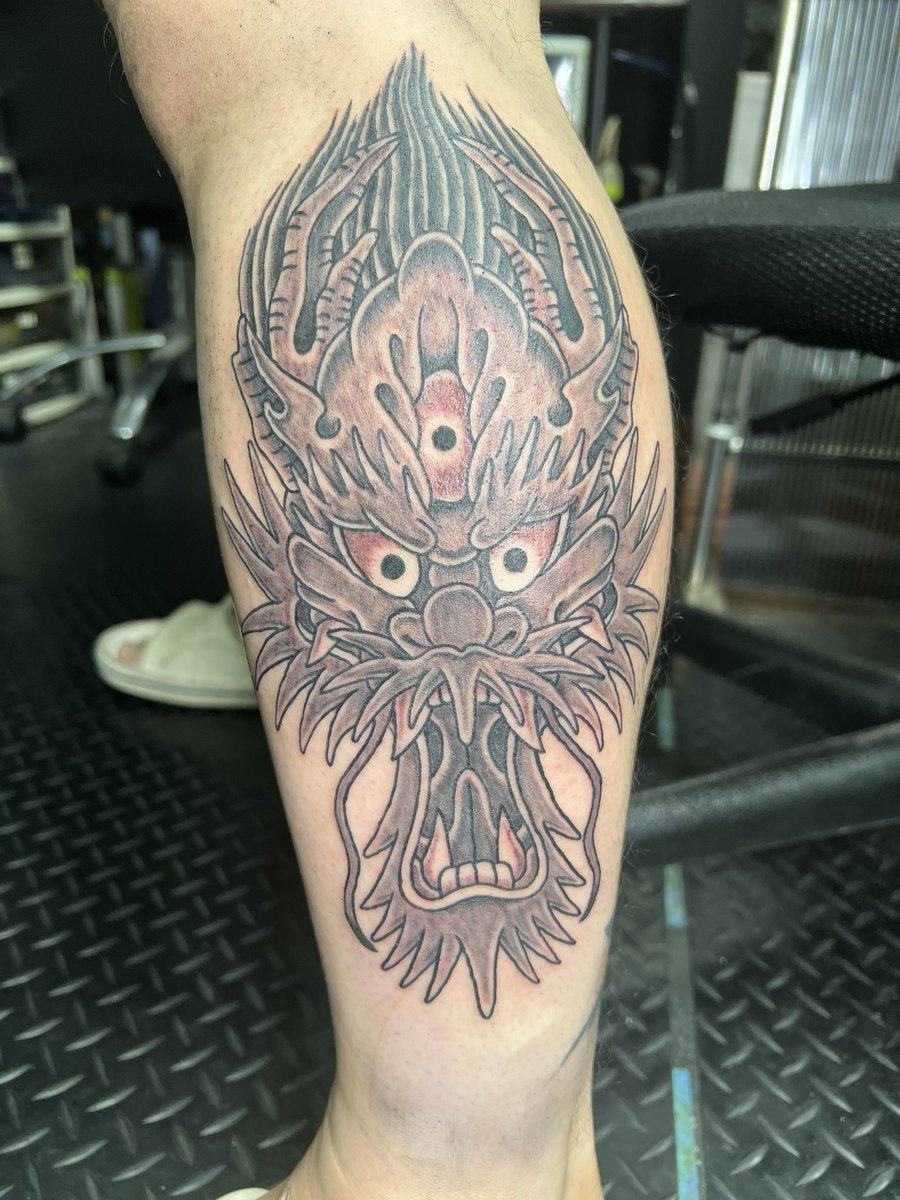 tanuking56's tweet photo. 最近の仕事…楽しい…( ^ω^ )
#hyperdragon #高知 #高知タトゥー #高知tattoo #刺青 #入れ墨 #タトゥー #彫龍 #タトゥー高知 #tattoo高知 #高知刺青 #刺青高知 https://t.co/VWdNKeAy6y