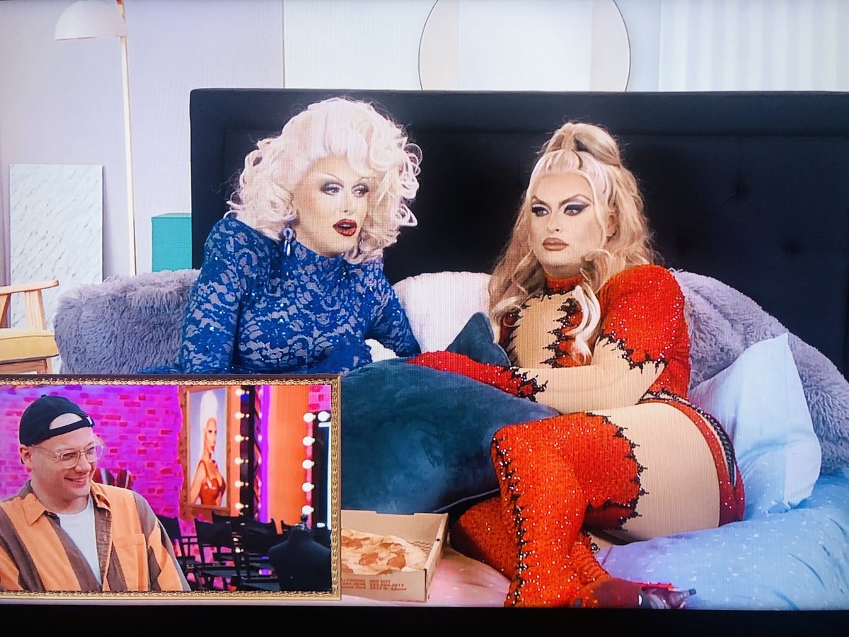 I’m obsessed with @BluHydrangea_ & @CherylHoleQueen’s looks on this week’s #BingeQueens.