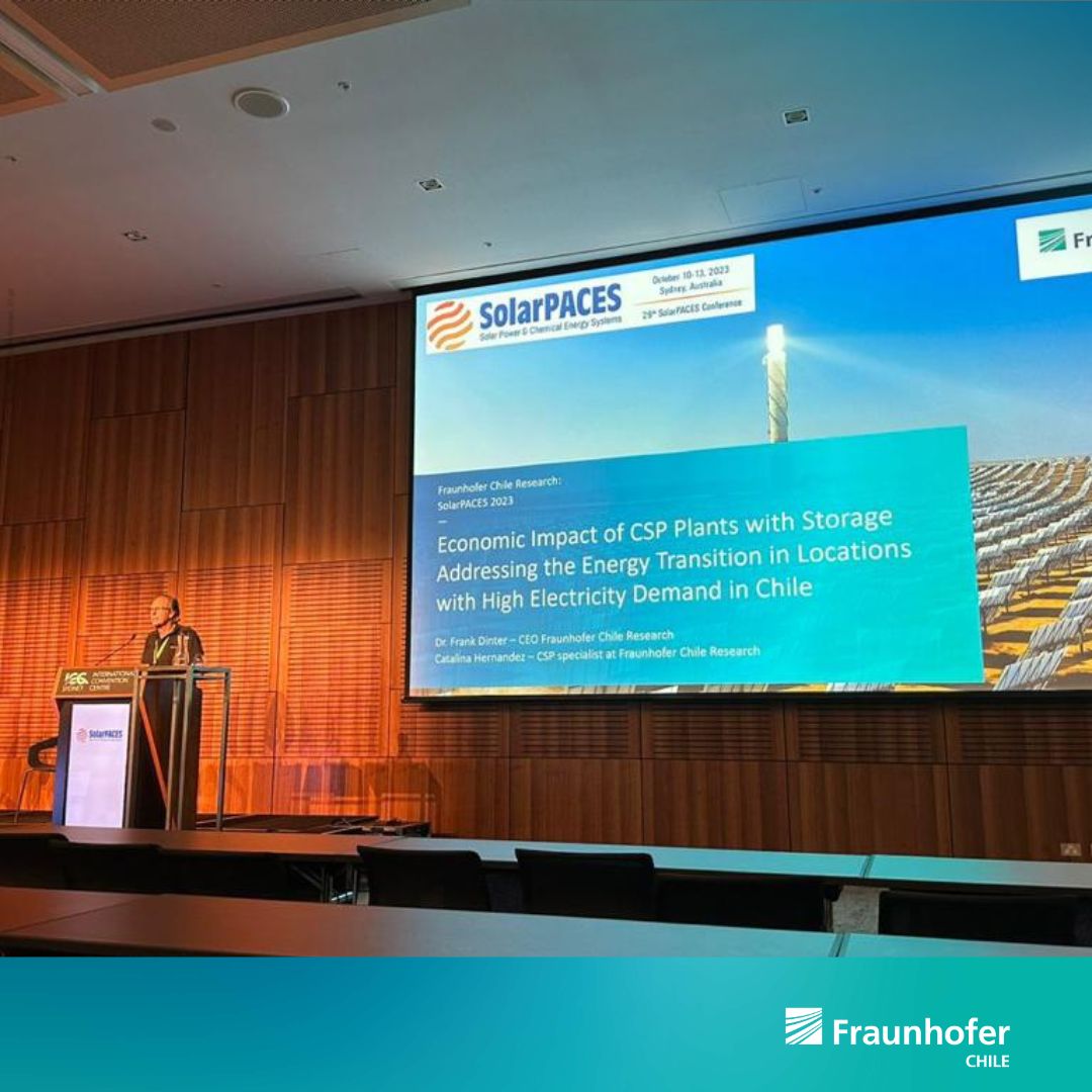 FraunhoferChile's tweet image. ¡Aportando con nuestras investigaciones en #SolarPACES 2023! Hoy, Frank Dinter, nuestro director e investigador principal de Solar Energy Research Center, SERC Chile, presentó dos valiosos estudios y un poster de nuestro Centro de Tecnologías para Energía Solar, CSET. ☀️☀️☀️