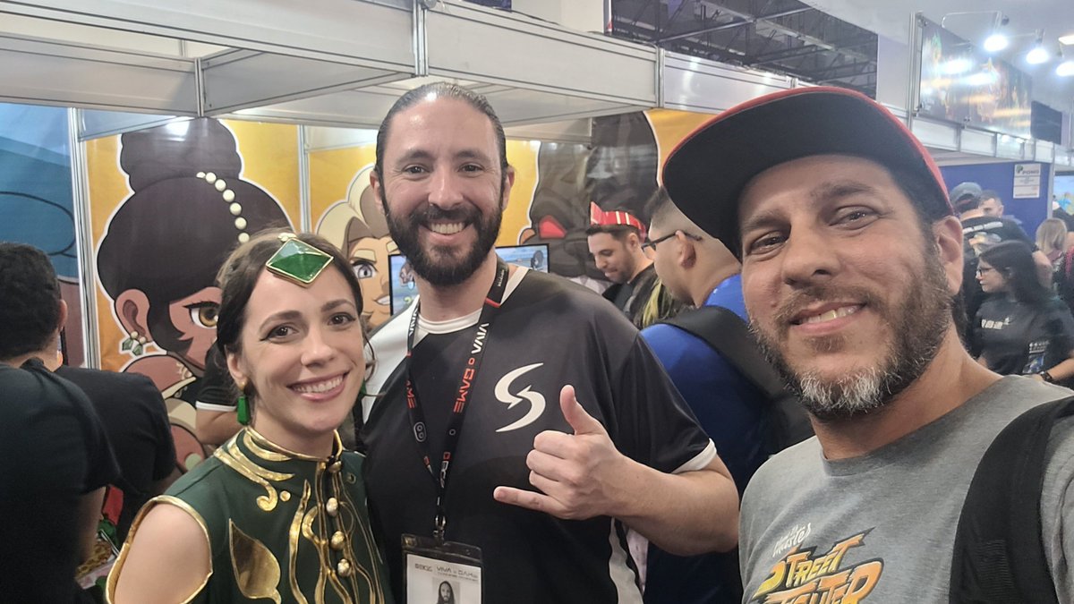 Um dos pais do <a href="/PocketBravery/">Pocket Bravery</a> <a href="/AndersonHalfeld/">Anderson Halfeld</a> e a pessoa que deu voz e hone personificou a #Malika <a href="/thaduraes/">Thaís Durães ❤️</a> #BeBrave na #bgs23
