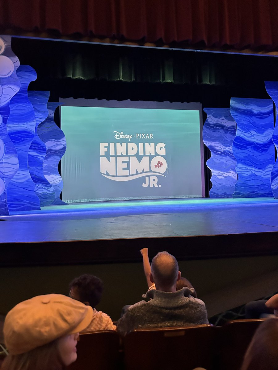 Kroll_Rob's tweet photo. So excited for opening night! @SpfldTheatre #FindingNemoJr https://t.co/Hrdy83mJNy