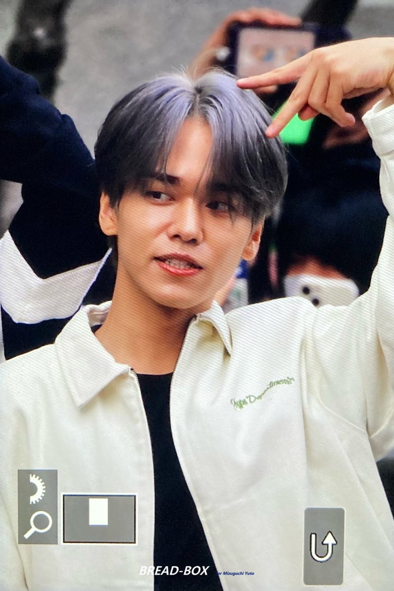 990316_breadbox's tweet photo. 231013 Preview
MA-AH 💙
#유 #유토 #U #YUTO #온앤오프 #ONF #Bread_box @WM_ONOFF https://t.co/9lkb7JEJT9