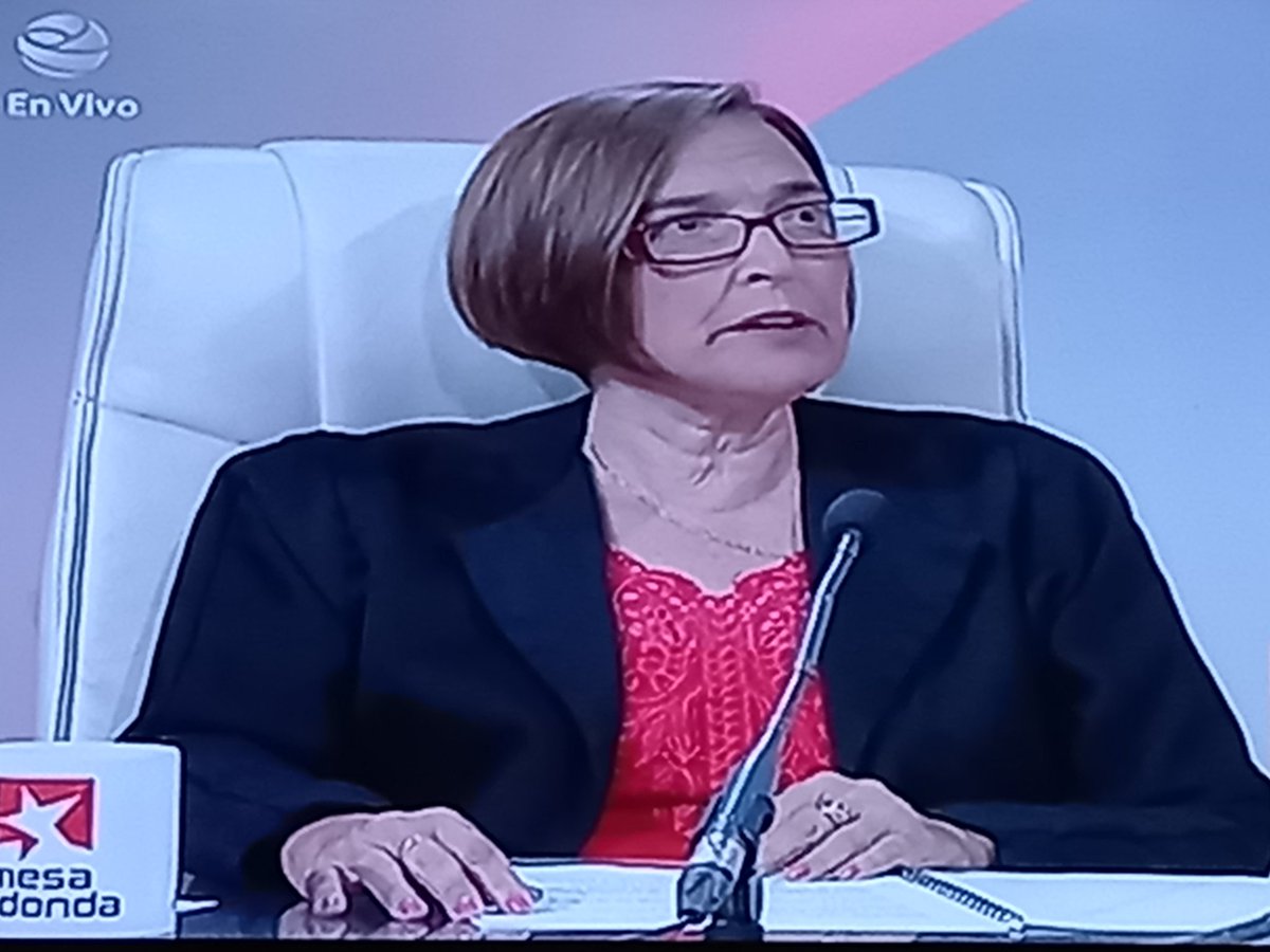 MindusIndustria's tweet photo. Insistiendo q queda mucho por hacer, considerando prioridad    reciclar, agradeció @JorgTamayo a todos los trabajadores anónimos del Reciclaje,  cumpliendo el principio fundacional  del 7 de noviembre de 1961 y con el #Che #IndustriasCuba #RecuperandoValores @EloylvarezMart1 https://t.co/DtdUKFDmhz