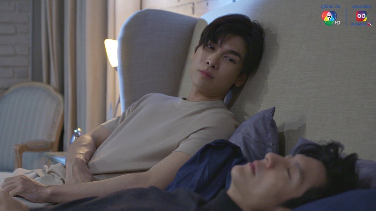 luasiabl's tweet photo. Que isso em Mew numa participação mais que especial como ele consegue ter essa química toda 🔥🔥
#tikpholdee #MewSuppasit
#ลมพัดผ่านดาวEP19 #SOMETHINGINTHEWIND https://t.co/nFLkPl4cpy