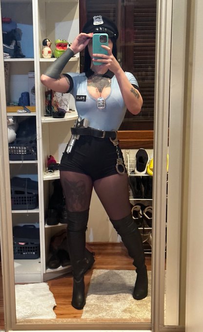 Qual devo usar em uma festa Halloween? 💀🎃👻 https://t.co/2u7D8JnkCP