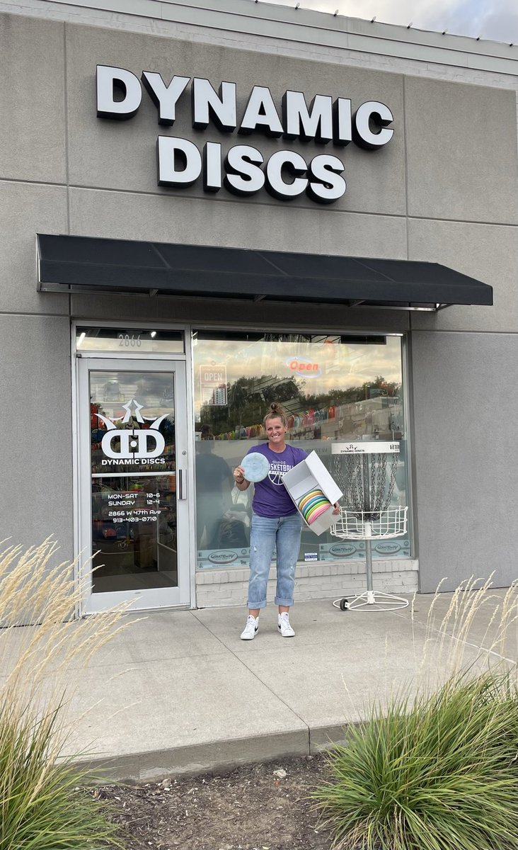 SjMattison's tweet image. Thank you @ddkansascity for your generosity!! 
Our Indian Woods students will truly enjoy playing on our disc golf course so much more with these actual discs! Come check out our middle school on campus course anytime! 

@lwarren30 #WolvesSHINE