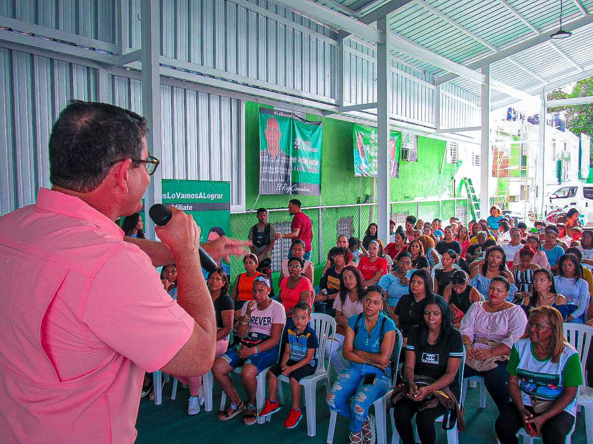 SON siempre ha apoyado el Deporte y  la juventud  sometiendo propuestas legislativas para beneficiar el país y SDO y más de la mano de nuestro líder visionario 
<a href="/SerrataAquilino/">Aquilino Serrata (Son)</a> <a href="/FPcomunica/">@Fuerza del Pueblo (FP)</a> 
#FuerzaDelPueblo
#AquilinoSerrataAlcalde 
#AquilinoSerrataGanaSDO
#AguasvivasRegidora
