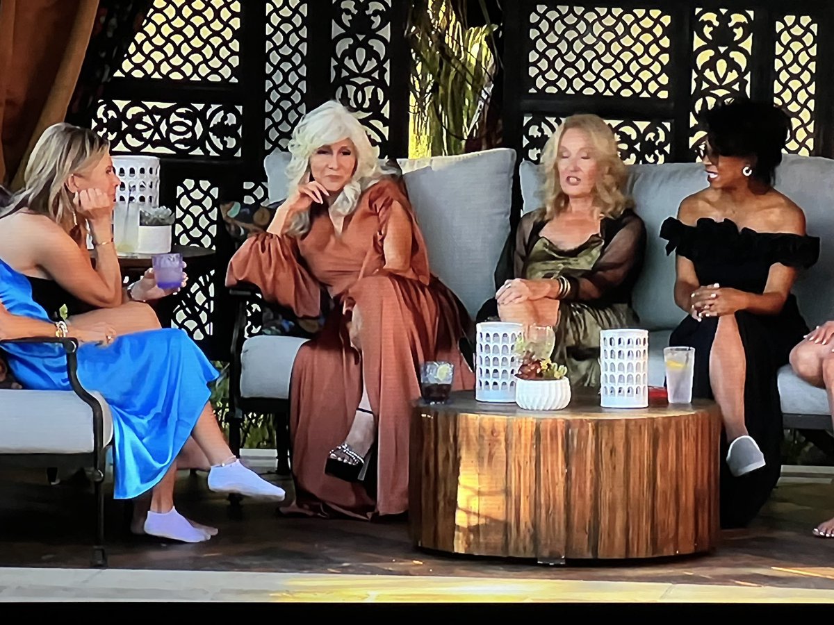 I want to be Edith when I grow up #TheGoldenBachelor #GoldenBachelor