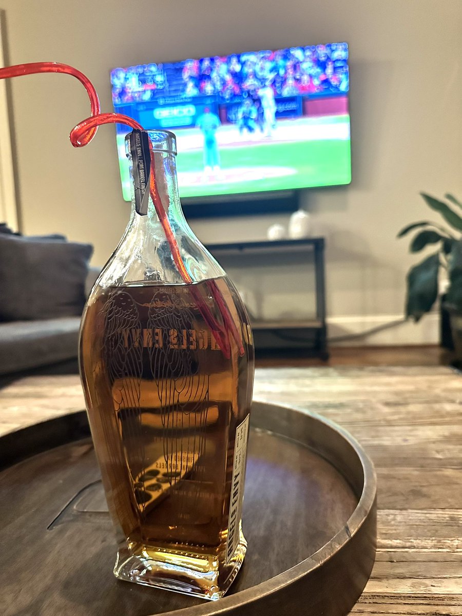 680TheFan's tweet photo. Emotional support bourbon! https://t.co/WBIYuaSZfc