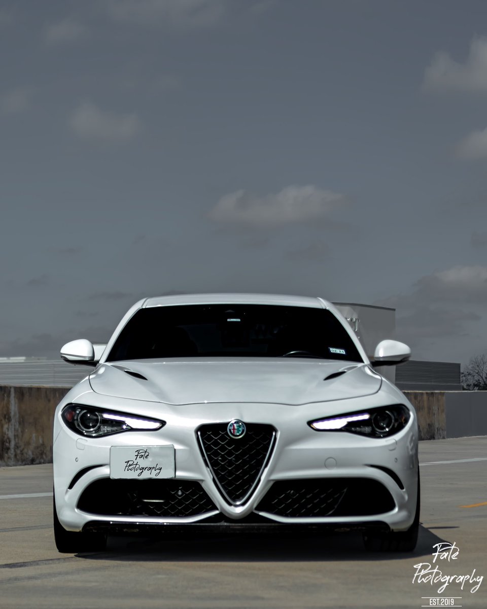 Alfa. 

#carphotography #carphotographer #photographer #houstonphotographer #alfaRomeo #Alfa