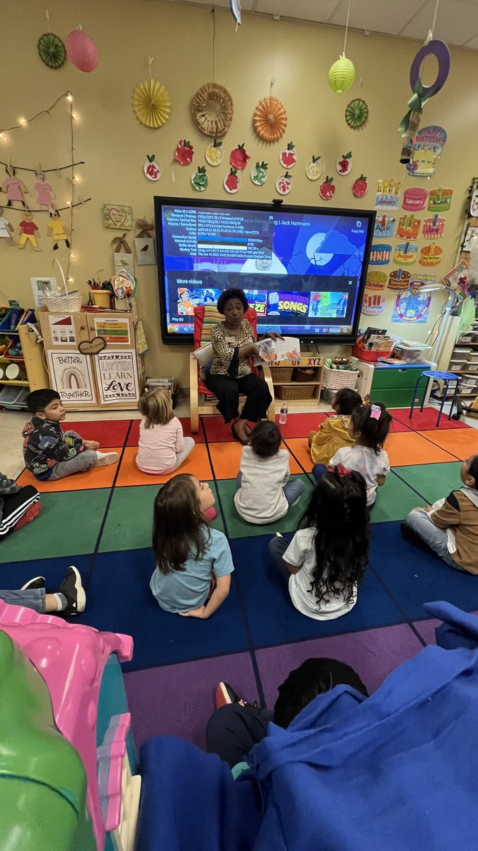 RCPS_EarlyLearn's tweet photo. @RCPS_EarlyLearn
Hosted Rhonda Taylor for Georgia Pre K Week.
#GAPreKWeek #prek #prekweek #earlylearn https://t.co/N6dsrVkHn2