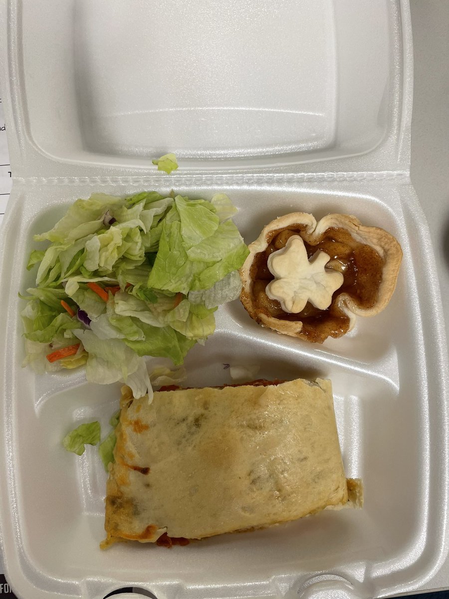 A big shout out to the <a href="/HDVLifeSkills/">Davidson Life Skills</a> for making lunch today. The apple pies were so creative and delicious! <a href="/DavidsonHS/">Hilliard Davidson</a> <a href="/HilliardSchools/">Hilliard Schools</a>