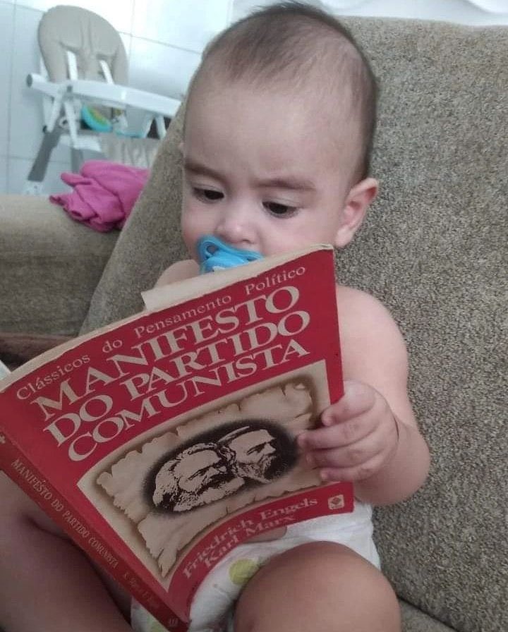 noialeituras's tweet image. então quer dizer q os brinquedo é tudo nosso