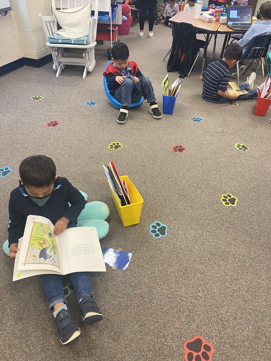 Mrs. Thompson tweet media