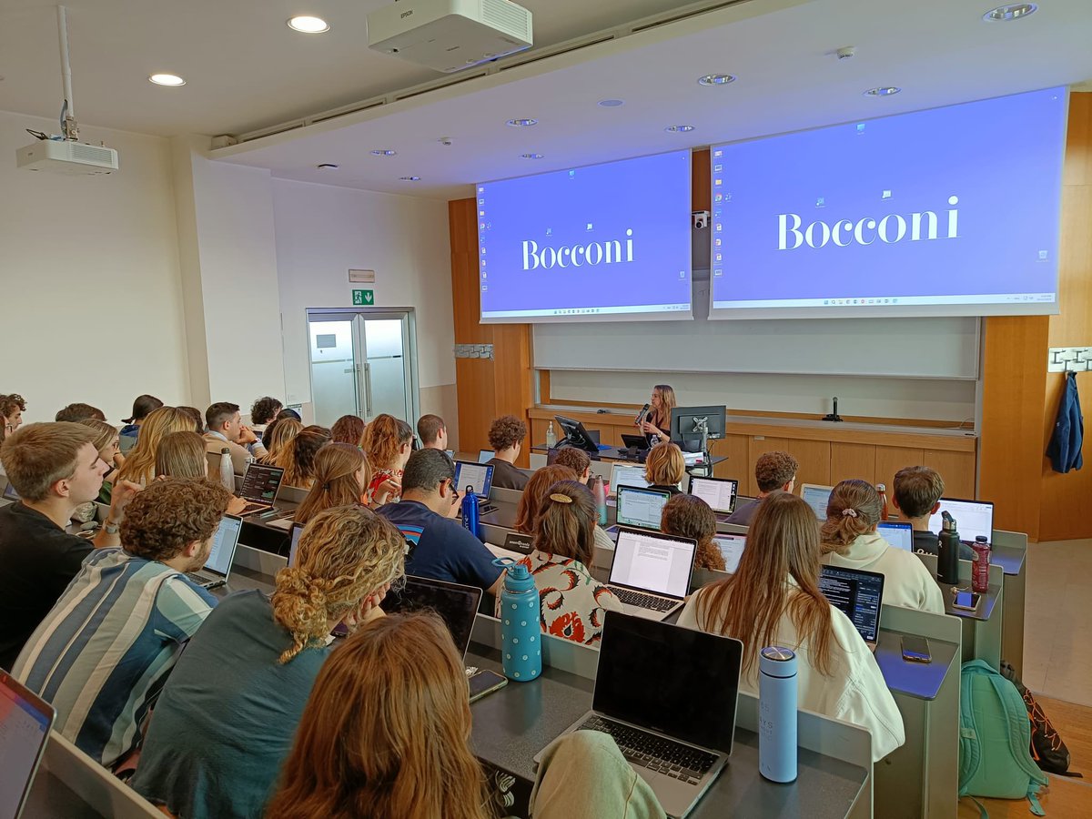 enricaroddolo's tweet photo. Honoured &amp; humbled to have been invited today @unibocconi to talk #RoyalFamily #Windsor #coronation2023 @corriere coverage 
#Royalevents - right Royal thank you professor #AndreaQuartarone
@quarta_res . Touched by the great attention and clever questions by your class https://t.co/IBy3fYCVf2