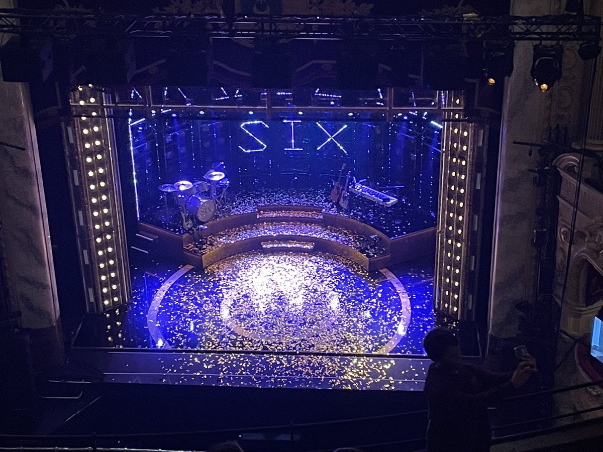 CVAProStudies's tweet photo. What a fab evening BTEC Dance and Drama students had at @KingsTheatre watching @sixuktour https://t.co/kJHTye8Jug
