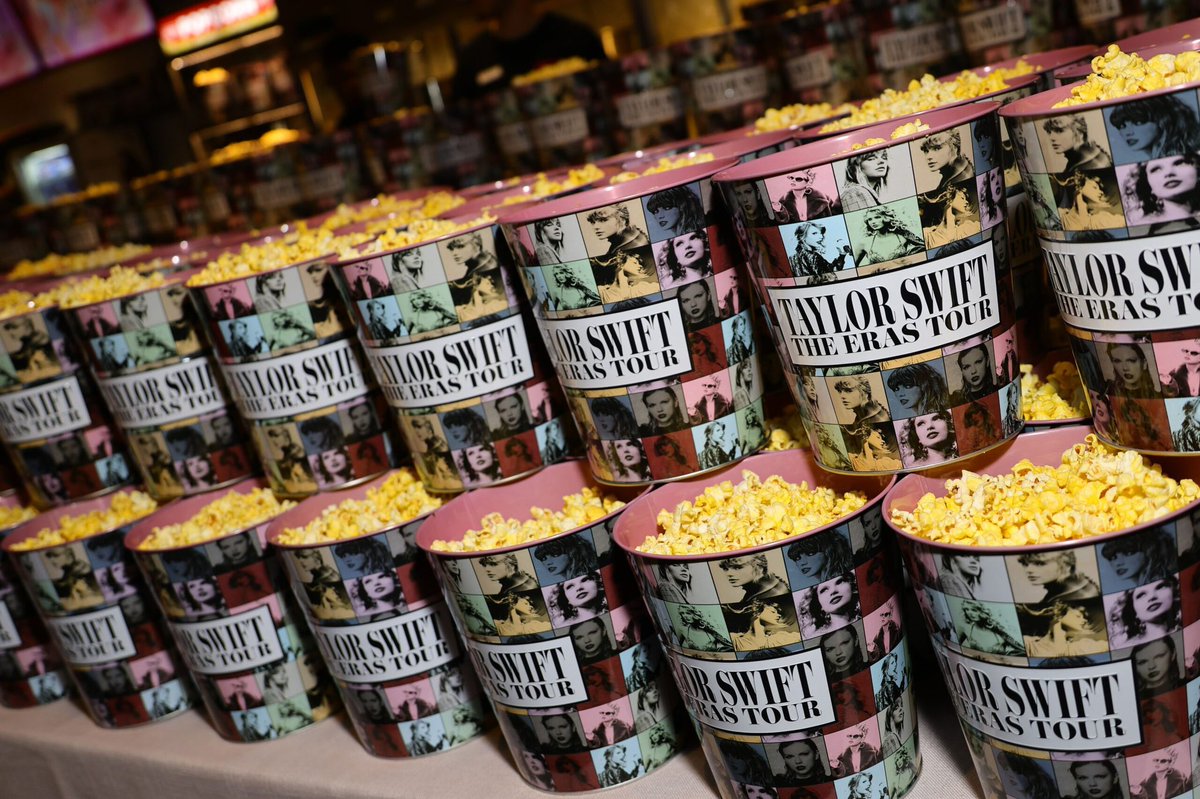 in 50 years every grandma is going to keep their sewing kit in one of these bad boys
