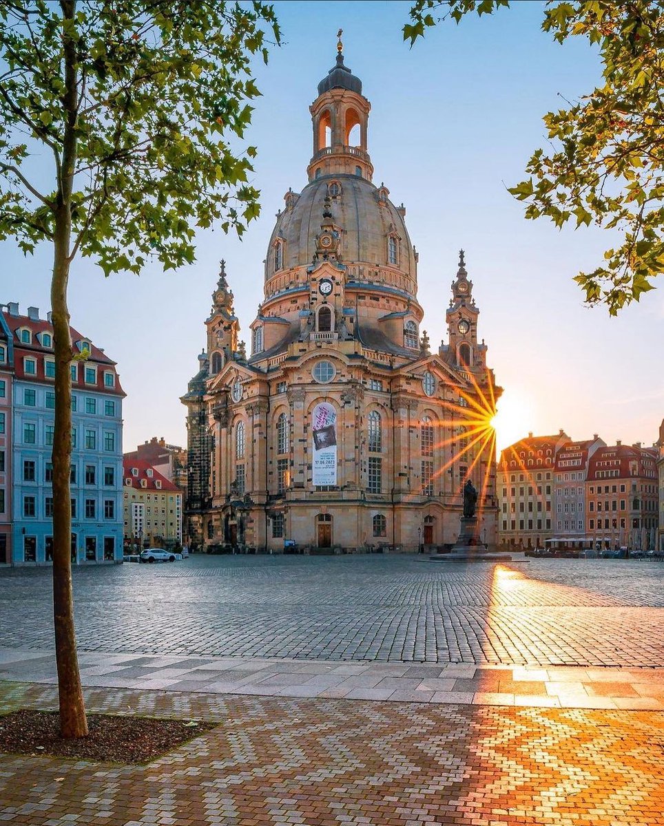 CulturalMarvels's tweet photo. Dresden, Germany 🇩🇪
📸: lunatic.lens | IG https://t.co/TiP8fEki1D