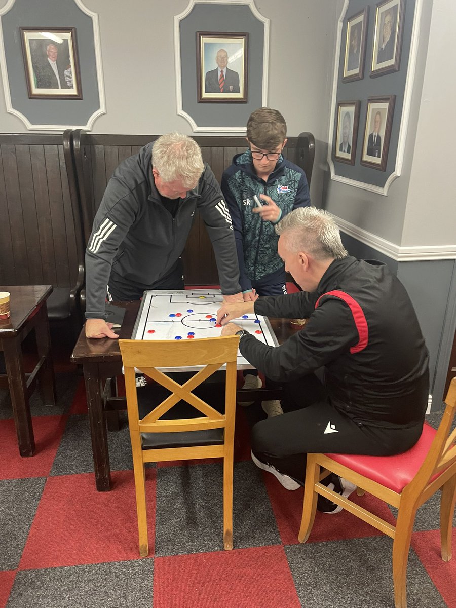 Brilliant to host a Regional workshop for our <a href="/LeagueofIreland/">League of Ireland</a> Academy Coaches across the Midlands region this evening with <a href="/IrelandFootball/">Ireland Football ⚽️🇮🇪</a> BU15 Head Coach @Jasd1974. Great to have all clubs represented. Thanks to <a href="/LongfordTownFC/">Longford Town FC</a> for hosting ⚽️⚽️