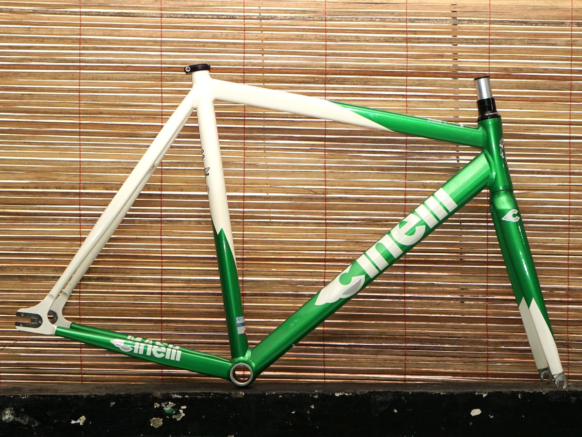scroll #fnfjb sejem sekali tweet media