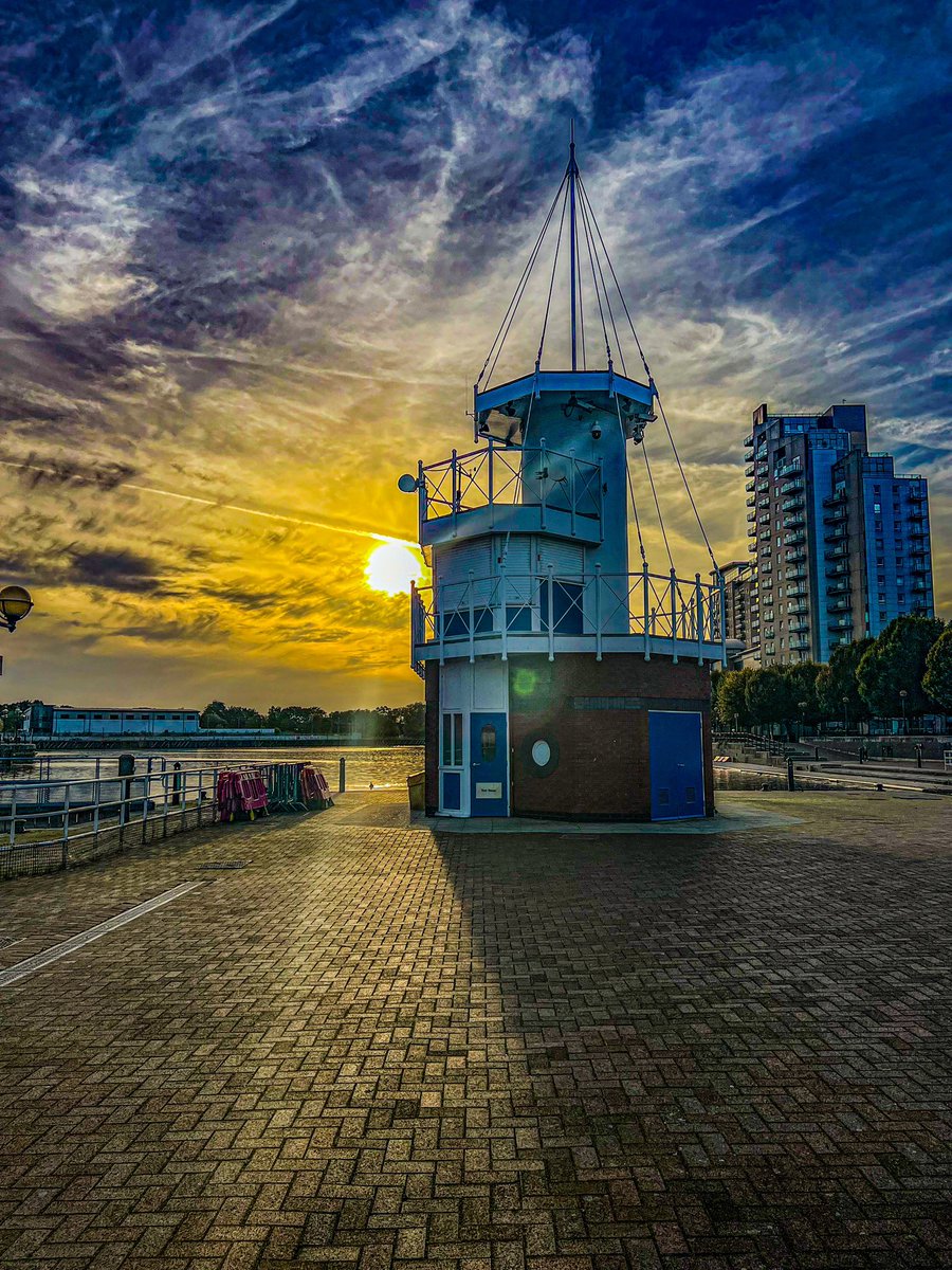 JOHNBSHERRY1's tweet photo. Salford by the Sea https://t.co/QjP7Nxd2qX