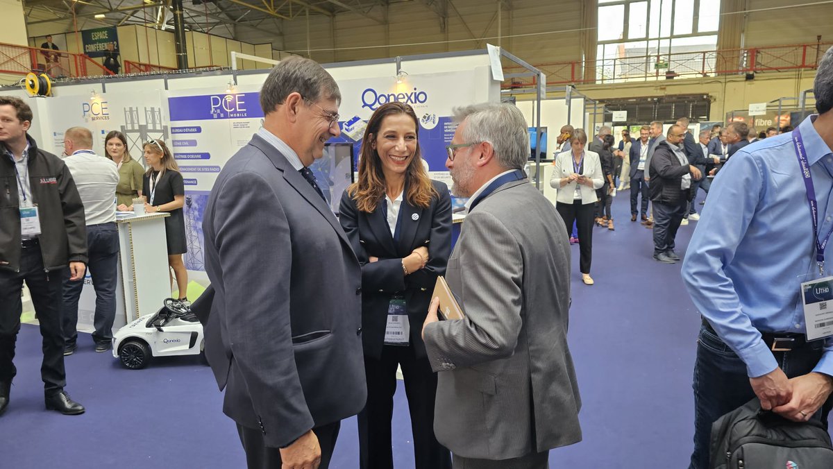 ilham__djehaich's tweet photo. Retour en images sur cette première journée de l'#UTHD2023 à #Bourges, riche en échanges et partages sur les thématiques qui animent notre écosystème au service des territoires. 

Au programme :
✅ Territoires connectés
✅ Numérique durable
✅ Fermeture du cuivre https://t.co/pt8bESPaOo