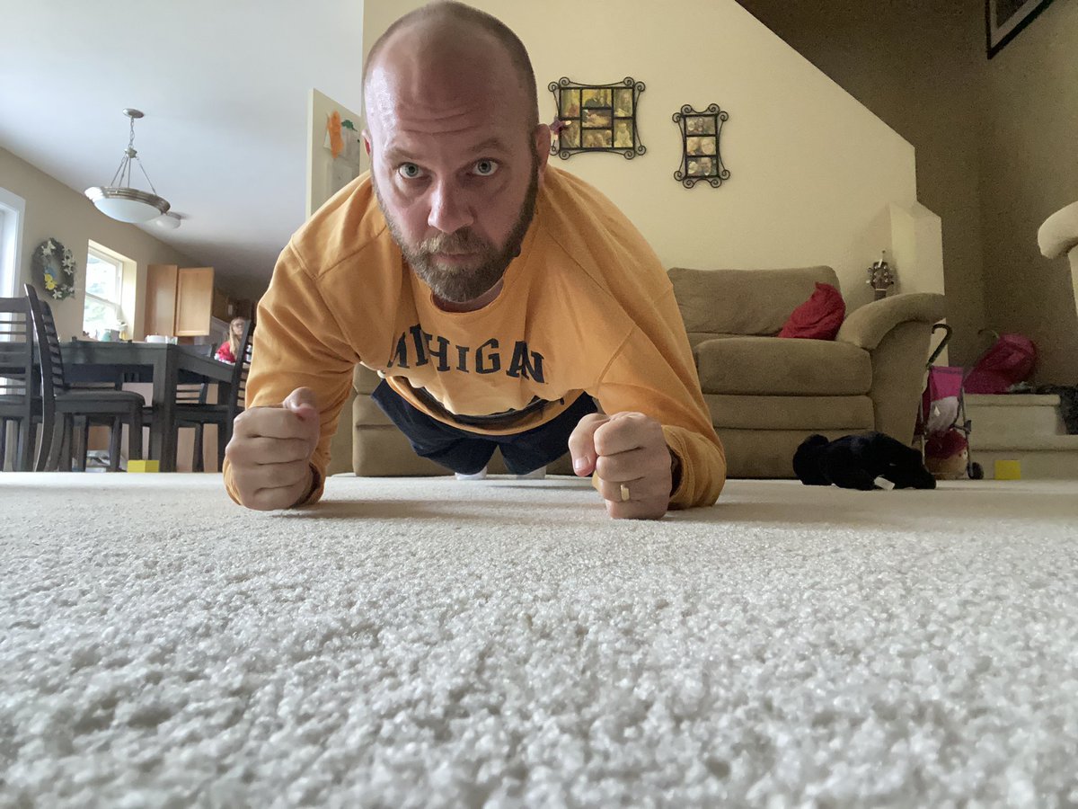 KeithPiccard's tweet photo. Day 12 of 377 days until @GRMarathon 2024 & my #AI program has me doing 4 moderately paced miles, along with the #OctoberPlankChallenge. @MikeREarnshaw @martian434 @ziz87 @RyanBJackson1 @mccreah10 @MistahBruno @NathalieR71 @fit_leaders @MelindaHoward4 @ValChavez2018 https://t.co/X5pEESj2JX