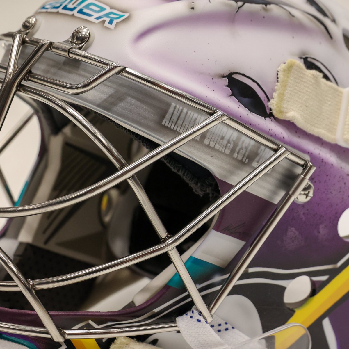 AnaheimDucks's tweet photo. Gibby's 30th Anniversary mask didn't have to go this hard...but it does. https://t.co/EdUTAhWsHX