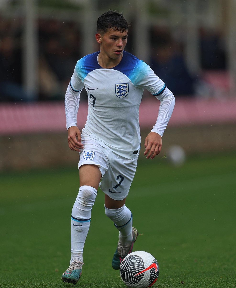 Shealacey10's tweet photo. Another international goal 😁 https://t.co/0lsvKmjVD3
