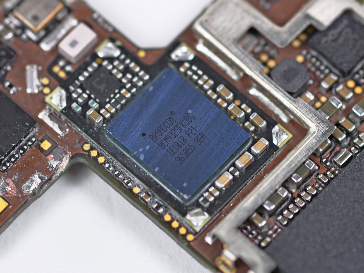 iphoneros's tweet photo. Apple, Broadcom y Caltech llegan a un acuerdo para dejar de litigar por patentes relacionadas con la radio Wi-Fi
https://t.co/KwNreecF76 https://t.co/IyJpqcP92a
