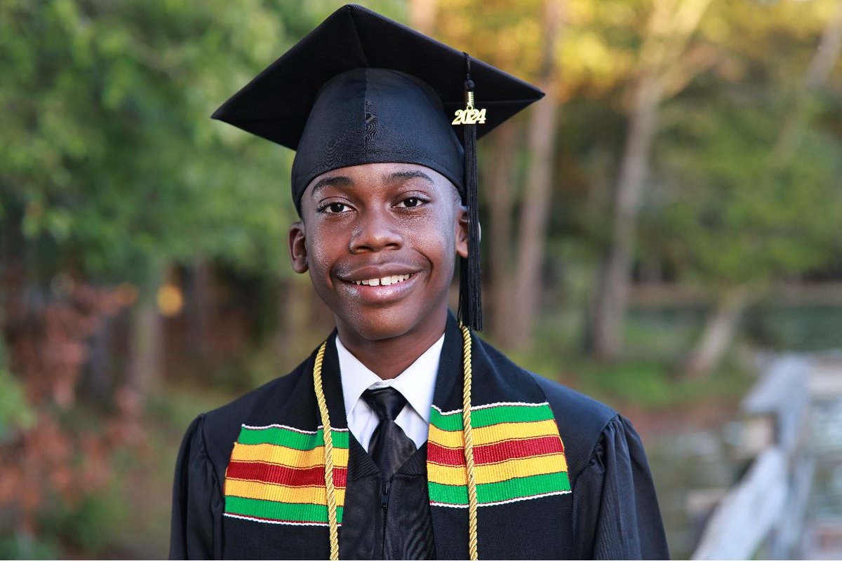 Goodable's tweet photo. This is Caden Harris.

Last year, he turned an old school bus into a travelling financial literacy bus, teaching thousands of children about financial management.

This month, he graduated high school.

He's only 13. https://t.co/1bSkXoTcjq