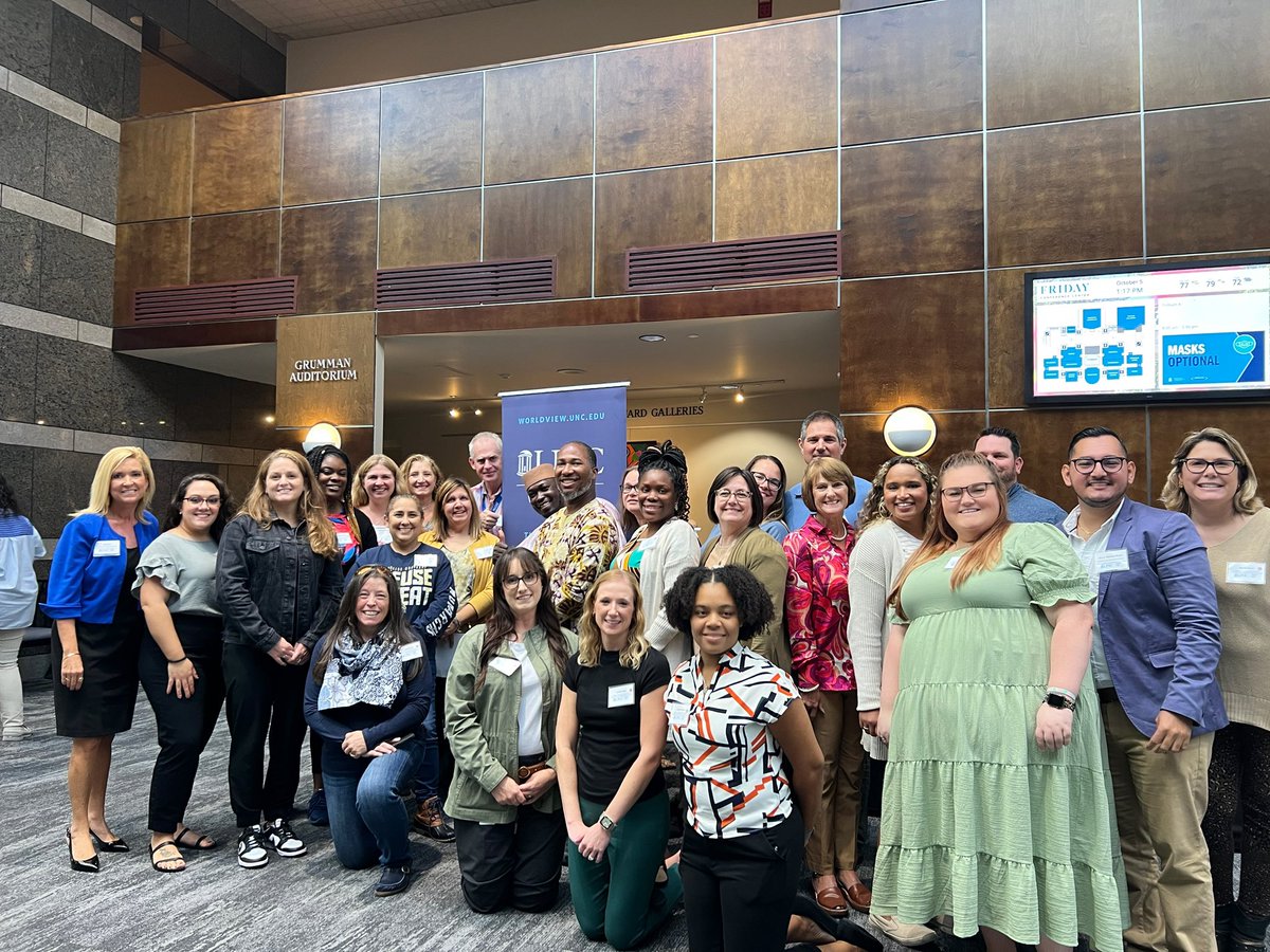 UNCWorldView's tweet photo. Last week at the #K12GlobalEducationSymposium, @UNCWorldView recognized @LIPEELE as the recipient of the Carol Tresolini Award! Lisa has demonstrated great leadership and support for global educators, and we were so happy to celebrate her! #WorldViewCommunity #GlobalEdLeader https://t.co/brQ7k7eAiL