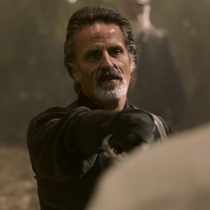 stede bonnet x edward teach x ( izzy hands )