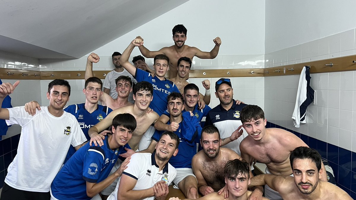 Nela_CF's tweet photo. 🤩 𝑷𝑼𝑬𝑺 𝑺𝑰, 𝑳𝑶 𝑯𝑰𝑪𝑰𝑴𝑶𝑺

✍🏻 El equipo hizo un esfuerzo titánico en un partido muy físico que se decantó con el gol de Lander en el minuto 47.

⚽️ Villarcayo Nela Promesas “B” (47’ Lander) 1-0 @Alcazarcd_mdp 

#Promesas #Derbi https://t.co/um9uIVs5bV