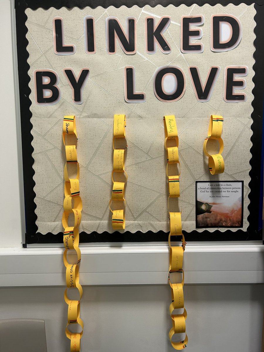 jenken88's tweet photo. Our chains are growing every lesson! 😊 #Linksinachain #SJHN https://t.co/tAZVrOYW1q