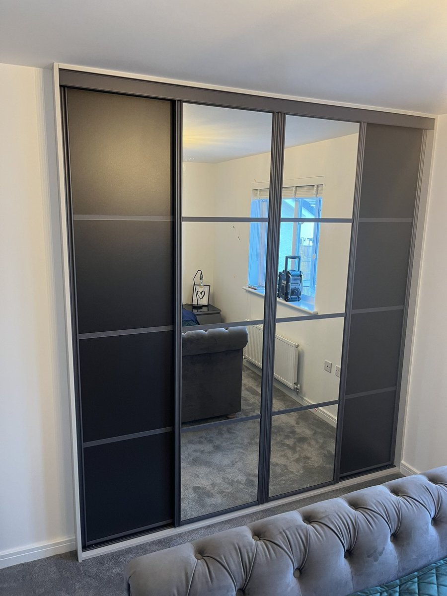 lussobedrooms1's tweet photo. Now thatโs what I call a bespoke wardrobe๐๐ lussobedrooms@outlook.com 07766410805 or 07768595755 https://t.co/zRQLW4SXUw #Glasgow #Maidenhill #Wallacefields #Ellingwood #Newtonfarm #Broomhouse #Castlegardens #Stoneyettsvillage #Manorglen #Ellismuir #Eralsrise #Landsdale #Lusso https://t.co/xB8QFSWs45