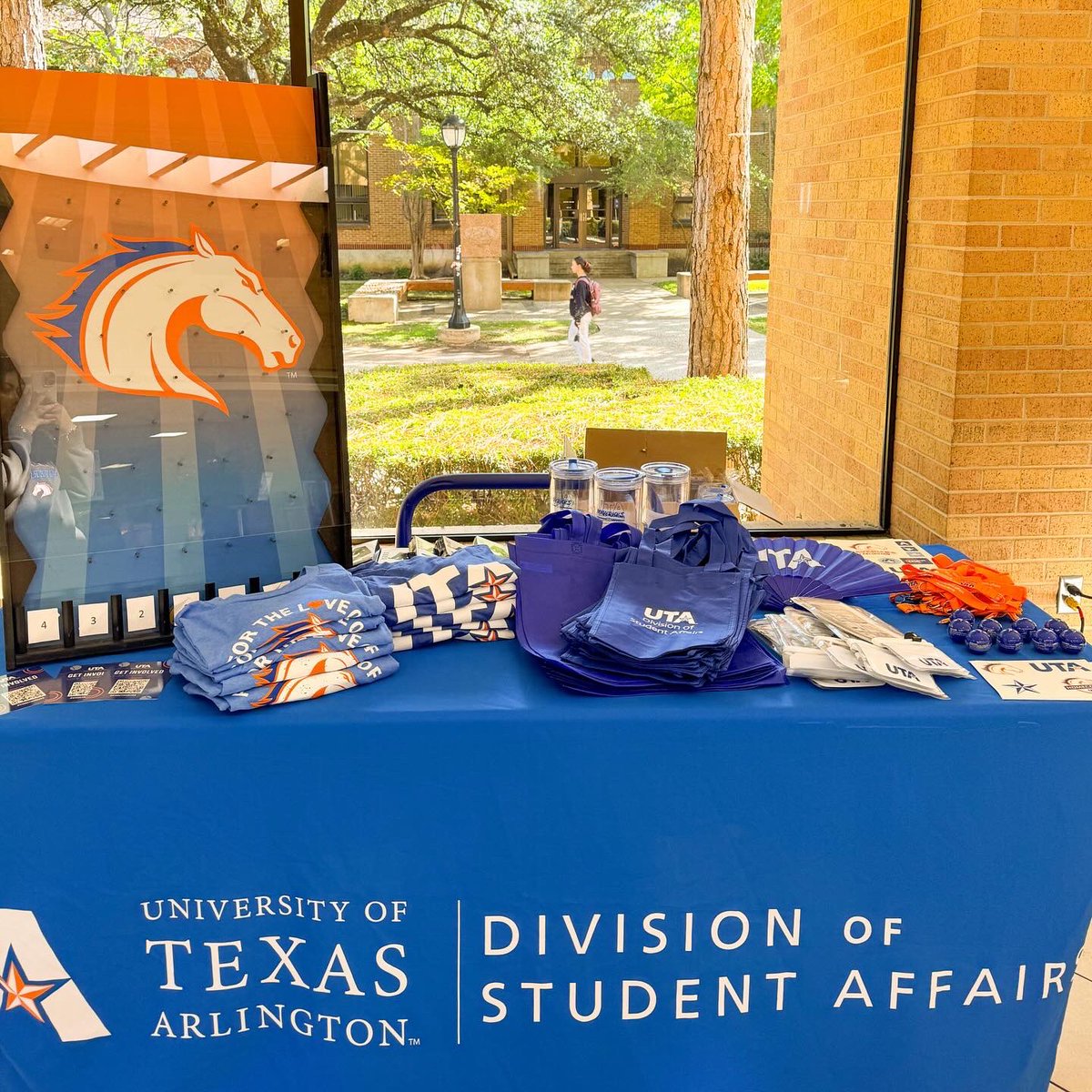 utastudents's tweet photo. π Join us at Global Grounds today from 4 PM to 5:30 PM! β Come say hi to us, connect with Mavericks, and play for a chance to win some awesome UTA merch! π€ #GlobalGrounds #UTA #utastudents #utamavericks https://t.co/E1Nw6jn7Bk