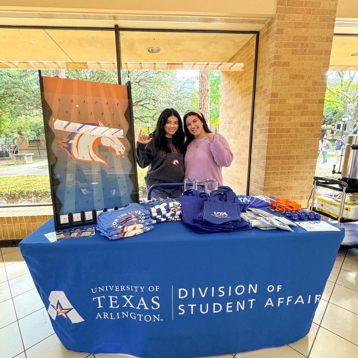 utastudents's tweet photo. π Join us at Global Grounds today from 4 PM to 5:30 PM! β Come say hi to us, connect with Mavericks, and play for a chance to win some awesome UTA merch! π€ #GlobalGrounds #UTA #utastudents #utamavericks https://t.co/E1Nw6jn7Bk