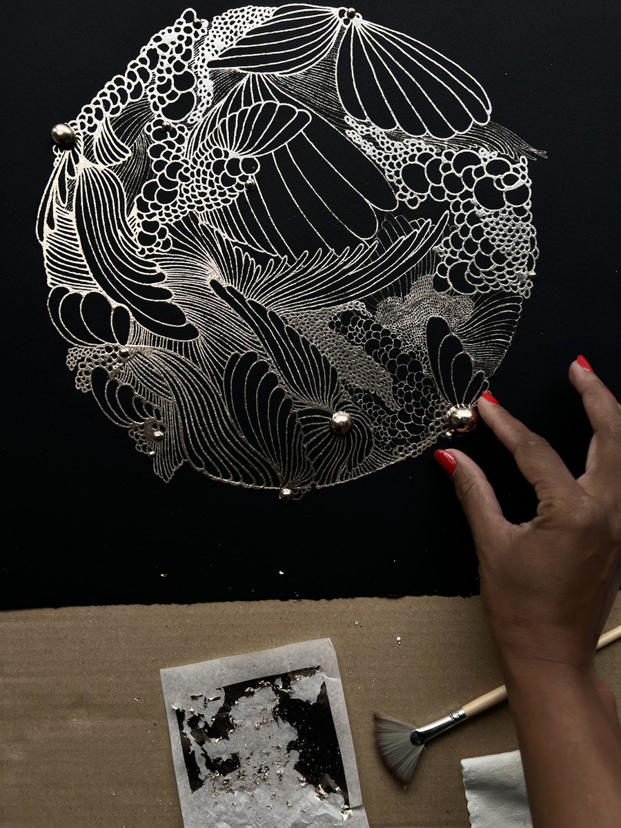 MarieDeDkr's tweet photo. In a world where the soft radiance of pearls meets the brilliant glow of gold. Each creation is a celebration of refined elegance and luxurious resplendence. A silent ballet of light and luxury. #PearlsAndGold ✨🐚#art #luxembourg #crafts https://t.co/VpmZAh4BnB