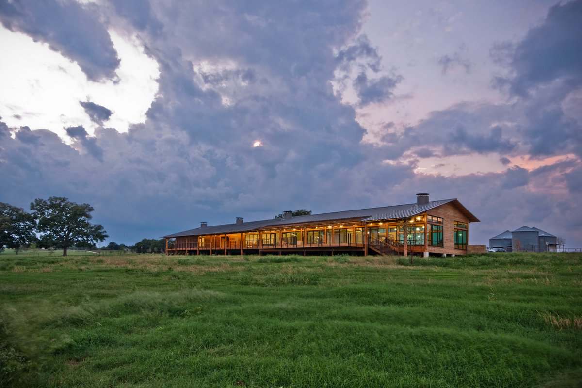 We are excited to share that the John Bunker Sands Wetlands Center received an award in the "Looking Back" category at the Dallas Architecture Forum's 25th Anniversary Design Recognition Dinner, which celebrated significant design projects in the DFW area over the past 25 years.