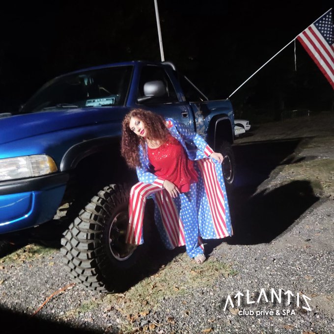 Grazie di cuore a tutti i nostri soci de Il Mondo di Atlantis che ieri hanno partecipato alla fantastica<a href="/tag/car"class="tags"><span>#car</span></a><a href="/tag/hot"class="tags"><span>#hot</span></a><a href="/tag/american"class="tags"><span>#american</span></a><a href="/tag/carsex"class="tags"><span>#carsex</span></a><a href="/tag/clubprive"class="tags"><span>#clubprive</span></a><a href="/tag/americancar"class="tags"><span>#americancar</span></a>