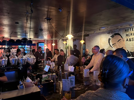 Fin_Revolution's tweet photo. An incredible evening of connecting with our #fintech community at the Bourbon &amp; Bites happy hour during #BostonFintechWeek. 

Big thank you to our partners: @CaliberComms @FinTechSandbox @SigFigInsider @BowdoinGroup @KLGates 🙌

#TheFRPresents #FintechEvents https://t.co/NZig8dA4Bo